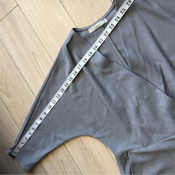 Luna Crepe Wrap Mini Dress in Grey Size M - Picture 5 of 13